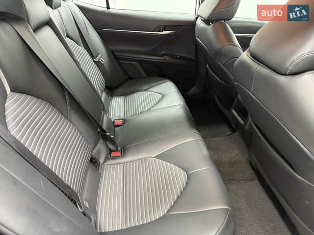 Серый Тойота Камри, объемом двигателя 2.49 л и пробегом 158 тыс. км за 23500 $, фото 32 на Automoto.ua