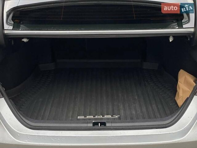 Серый Тойота Камри, объемом двигателя 2.49 л и пробегом 81 тыс. км за 26990 $, фото 57 на Automoto.ua