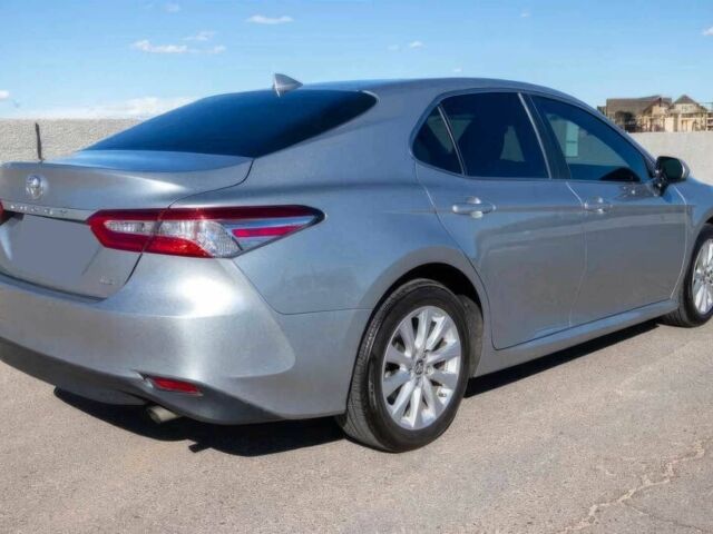 Серый Тойота Камри, объемом двигателя 2.5 л и пробегом 31 тыс. км за 12000 $, фото 6 на Automoto.ua