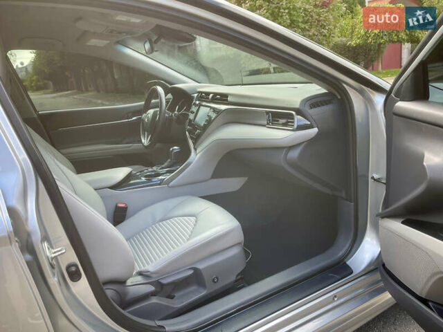 Серый Тойота Камри, объемом двигателя 2.49 л и пробегом 138 тыс. км за 23999 $, фото 29 на Automoto.ua