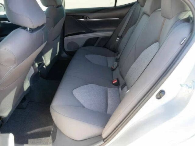 Серый Тойота Камри, объемом двигателя 2.5 л и пробегом 31 тыс. км за 12000 $, фото 9 на Automoto.ua