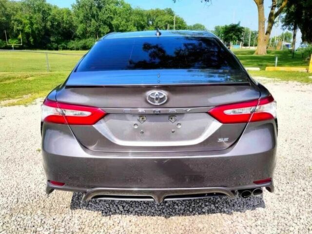 Серый Тойота Камри, объемом двигателя 2.5 л и пробегом 48 тыс. км за 16000 $, фото 4 на Automoto.ua