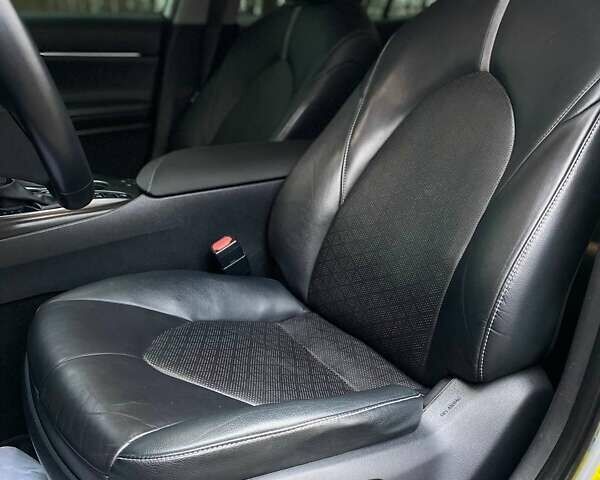 Серый Тойота Камри, объемом двигателя 2.49 л и пробегом 81 тыс. км за 26990 $, фото 30 на Automoto.ua