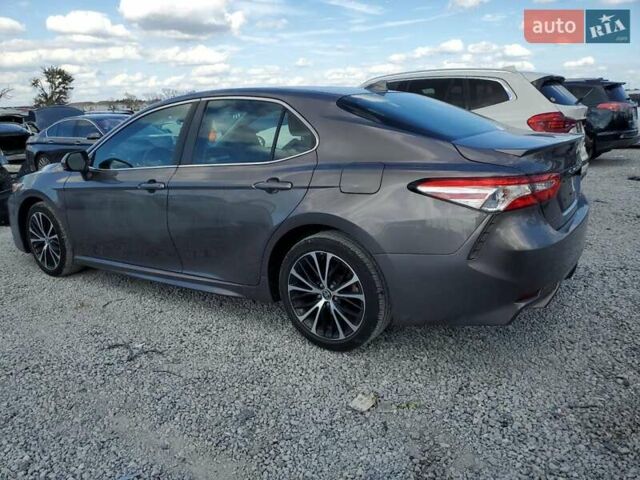 Серый Тойота Камри, объемом двигателя 2.49 л и пробегом 77 тыс. км за 6200 $, фото 1 на Automoto.ua