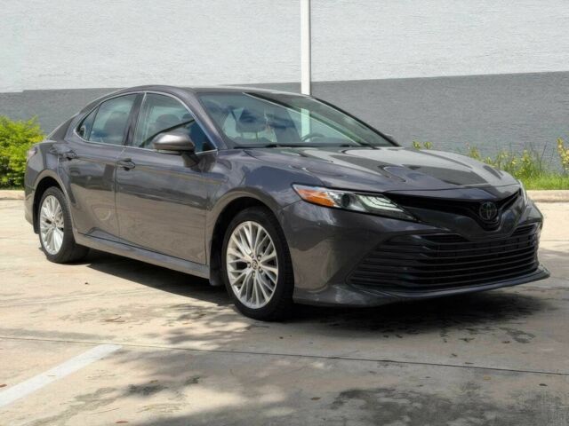 Серый Тойота Камри, объемом двигателя 2.5 л и пробегом 50 тыс. км за 14000 $, фото 2 на Automoto.ua