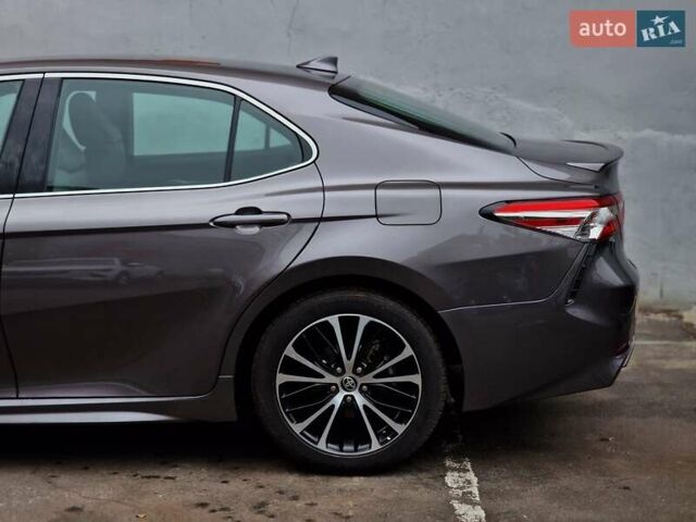 Тойота Камри 2020 в Одессе на Automoto.ua Серый Тойота Камри, объемом двигателя 2.49 л и пробегом 129 тыс. км за 27990 $, фото 22 на Automoto.ua