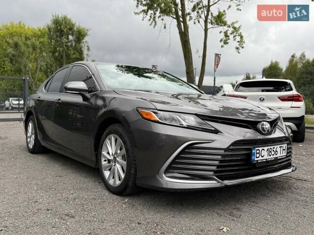 Серый Тойота Камри, объемом двигателя 2.49 л и пробегом 16 тыс. км за 26500 $, фото 6 на Automoto.ua