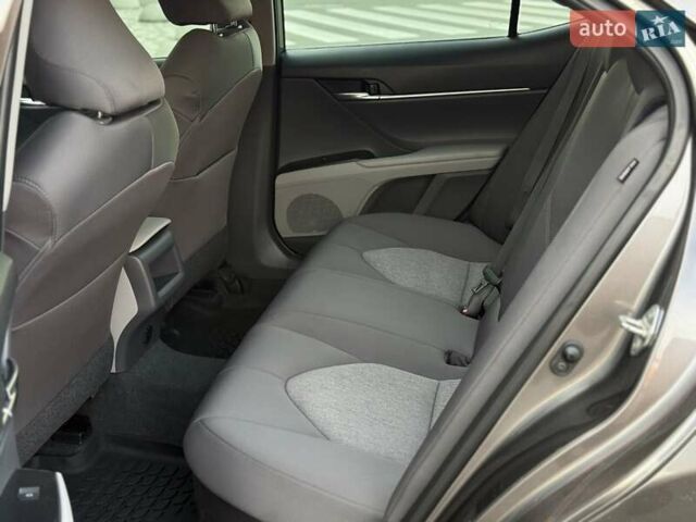 Серый Тойота Камри, объемом двигателя 2.49 л и пробегом 56 тыс. км за 23990 $, фото 9 на Automoto.ua