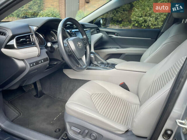 Серый Тойота Камри, объемом двигателя 2.49 л и пробегом 138 тыс. км за 23999 $, фото 28 на Automoto.ua