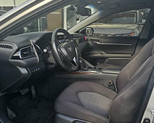 Серый Тойота Камри, объемом двигателя 2.49 л и пробегом 126 тыс. км за 23000 $, фото 18 на Automoto.ua