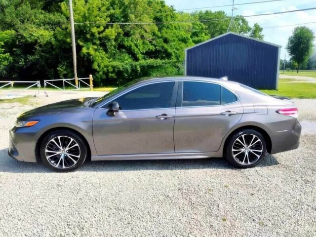 Серый Тойота Камри, объемом двигателя 2.5 л и пробегом 48 тыс. км за 16000 $, фото 6 на Automoto.ua