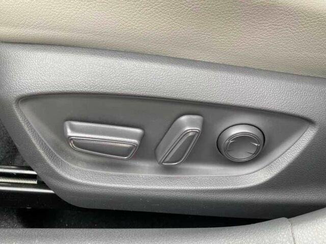 Тойота Камри 2020 в Киеве на Automoto.ua Серый Тойота Камри, объемом двигателя 2.5 л и пробегом 72 тыс. км за 17000 $, фото 8 на Automoto.ua