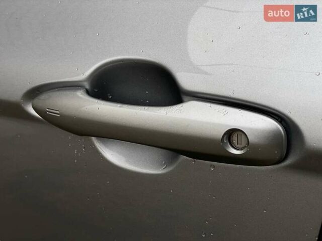 Серый Тойота Камри, объемом двигателя 2.49 л и пробегом 81 тыс. км за 26990 $, фото 18 на Automoto.ua