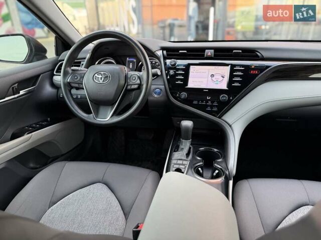 Серый Тойота Камри, объемом двигателя 2.49 л и пробегом 56 тыс. км за 23990 $, фото 10 на Automoto.ua