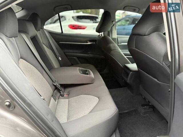 Серый Тойота Камри, объемом двигателя 2.49 л и пробегом 16 тыс. км за 26500 $, фото 19 на Automoto.ua