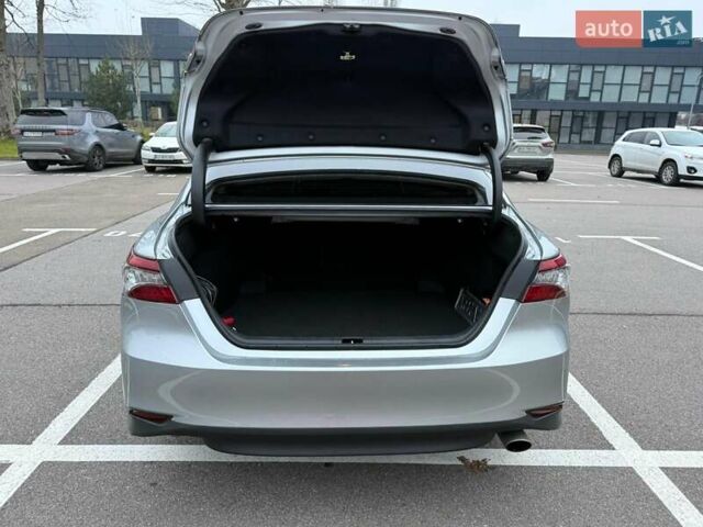 Серый Тойота Камри, объемом двигателя 2.49 л и пробегом 51 тыс. км за 29000 $, фото 8 на Automoto.ua