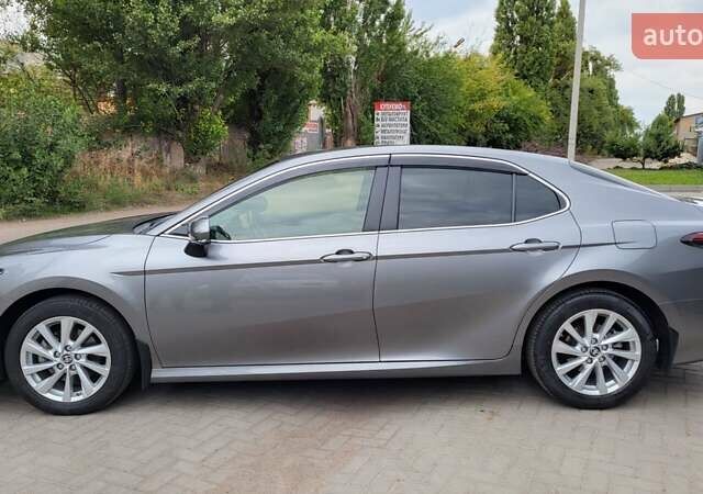 Серый Тойота Камри, объемом двигателя 2.49 л и пробегом 108 тыс. км за 26700 $, фото 3 на Automoto.ua