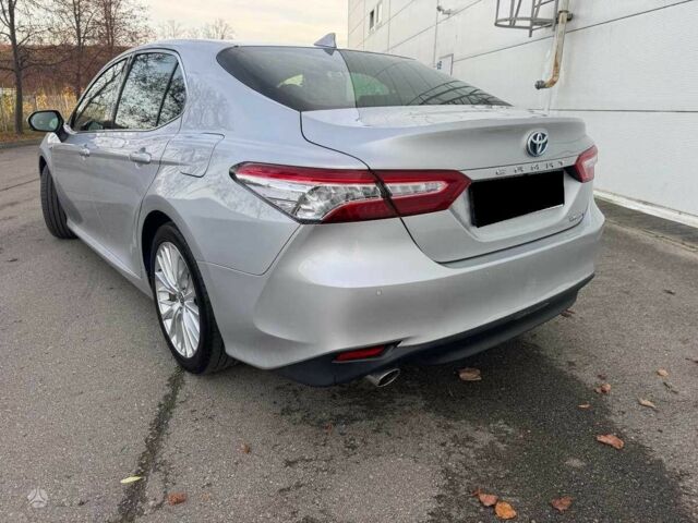 Серый Тойота Камри, объемом двигателя 0 л и пробегом 77 тыс. км за 17500 $, фото 5 на Automoto.ua