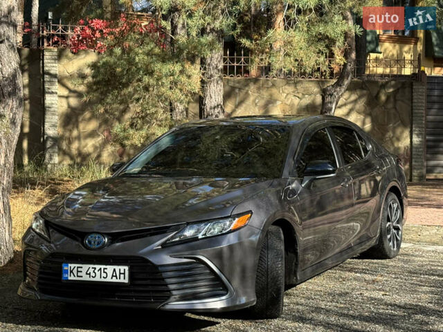 Сірий Тойота Камрі, об'ємом двигуна 2.49 л та пробігом 117 тис. км за 24500 $, фото 2 на Automoto.ua