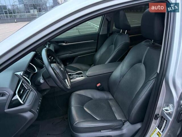 Серый Тойота Камри, объемом двигателя 2.49 л и пробегом 51 тыс. км за 29000 $, фото 9 на Automoto.ua