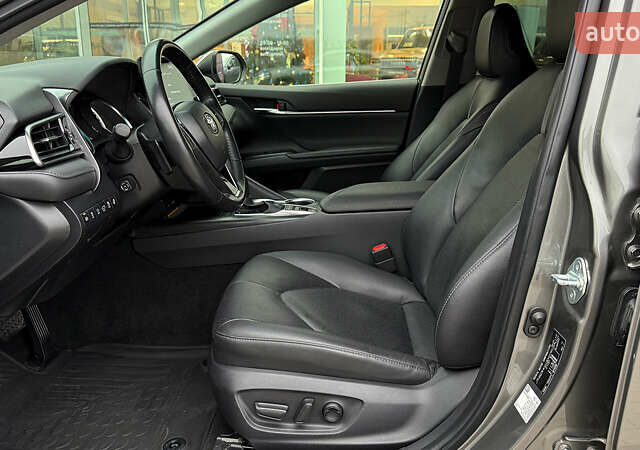 Серый Тойота Камри, объемом двигателя 2.49 л и пробегом 147 тыс. км за 29990 $, фото 11 на Automoto.ua