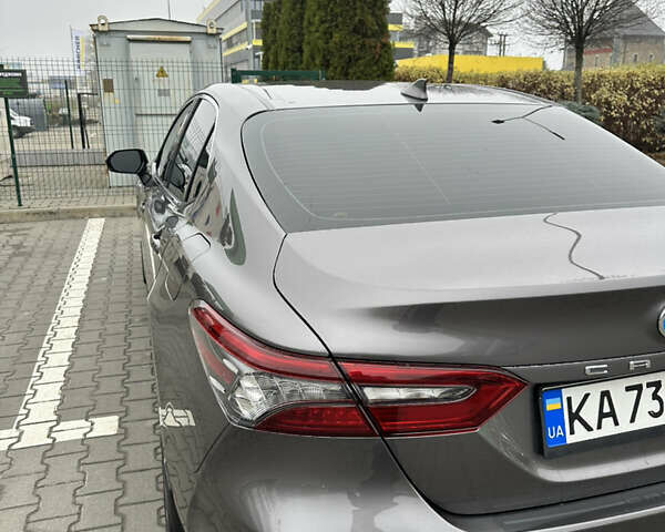 Серый Тойота Камри, объемом двигателя 2.49 л и пробегом 69 тыс. км за 29300 $, фото 3 на Automoto.ua