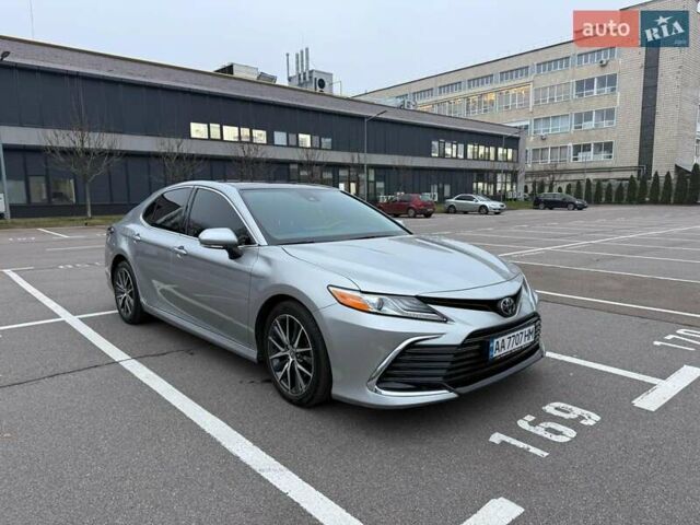 Серый Тойота Камри, объемом двигателя 2.49 л и пробегом 51 тыс. км за 29000 $, фото 7 на Automoto.ua