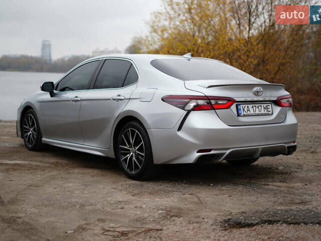 Сірий Тойота Камрі, об'ємом двигуна 2.49 л та пробігом 104 тис. км за 23000 $, фото 2 на Automoto.ua