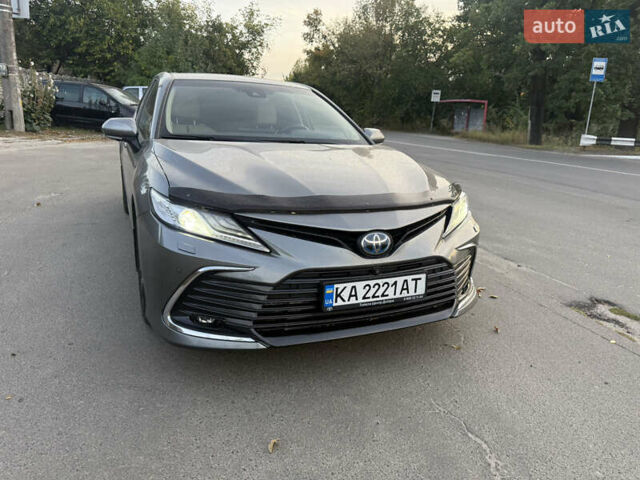 Серый Тойота Камри, объемом двигателя 2.49 л и пробегом 132 тыс. км за 29900 $, фото 1 на Automoto.ua