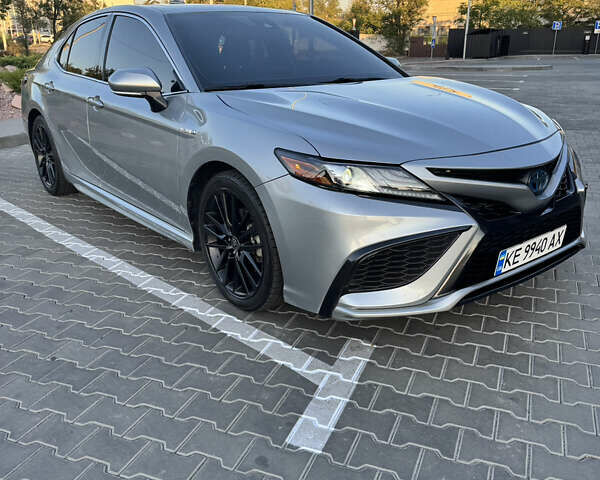 Сірий Тойота Камрі, об'ємом двигуна 2.49 л та пробігом 107 тис. км за 26000 $, фото 1 на Automoto.ua