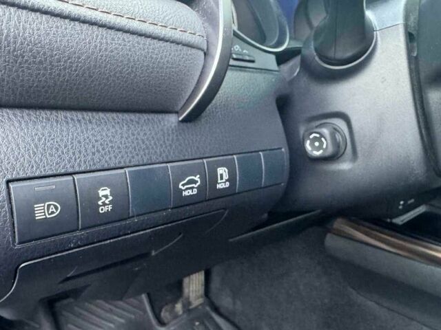 Серый Тойота Камри, объемом двигателя 0 л и пробегом 77 тыс. км за 17500 $, фото 11 на Automoto.ua