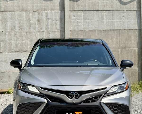 Тойота Камрі 2021 у Харкові на Automoto.ua Сірий Тойота Камрі, об'ємом двигуна 2.49 л та пробігом 138 тис. км за 25500 $, фото 2 на Automoto.ua