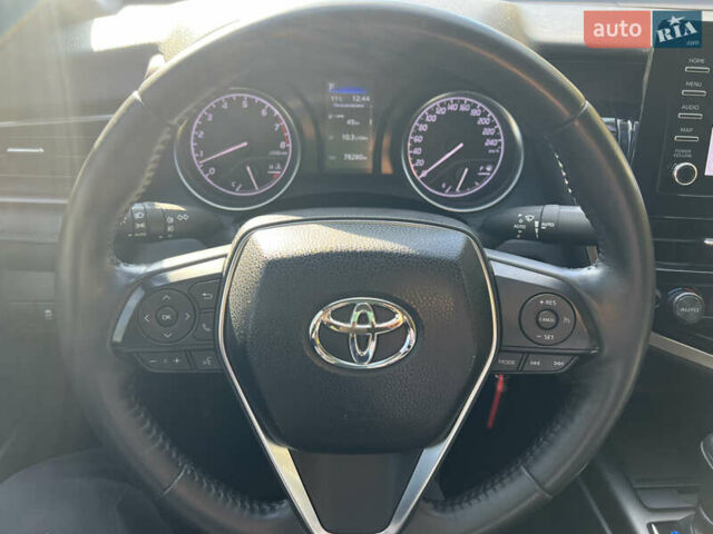 Тойота Камри 2021 в Киеве на Automoto.ua Серый Тойота Камри, объемом двигателя 2.49 л и пробегом 78 тыс. км за 25500 $, фото 22 на Automoto.ua