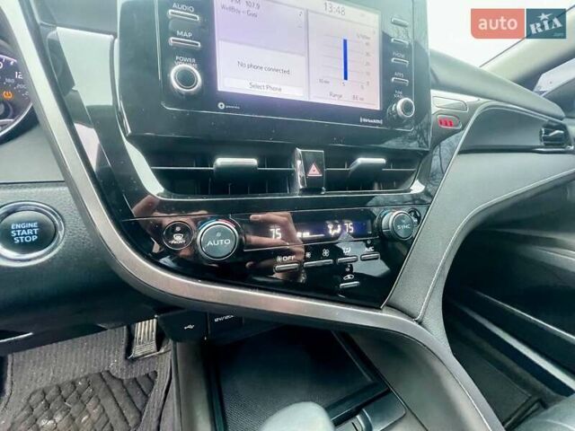 Серый Тойота Камри, объемом двигателя 2.5 л и пробегом 85 тыс. км за 25000 $, фото 21 на Automoto.ua