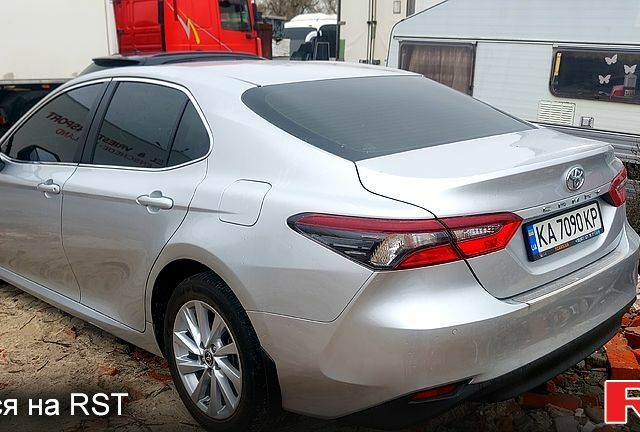 Сірий Тойота Камрі, об'ємом двигуна 2.5 л та пробігом 0 тис. км за 17300 $, фото 1 на Automoto.ua