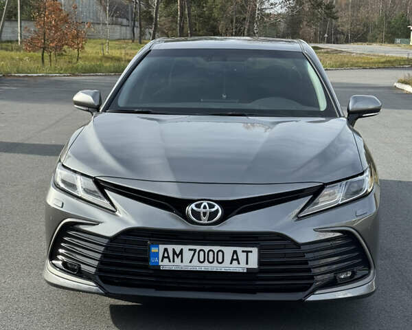 Серый Тойота Камри, объемом двигателя 2.5 л и пробегом 133 тыс. км за 25555 $, фото 2 на Automoto.ua