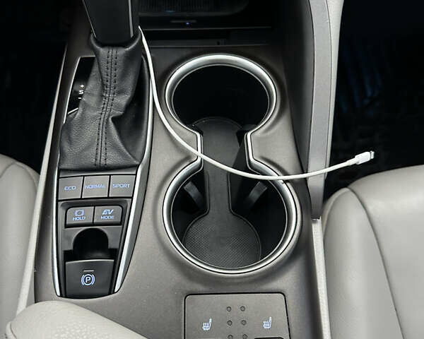 Серый Тойота Камри, объемом двигателя 2.49 л и пробегом 69 тыс. км за 29300 $, фото 15 на Automoto.ua