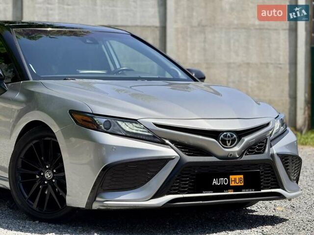 Тойота Камрі 2021 у Харкові на Automoto.ua Сірий Тойота Камрі, об'ємом двигуна 2.49 л та пробігом 138 тис. км за 25500 $, фото 4 на Automoto.ua