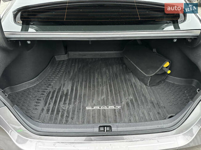 Серый Тойота Камри, объемом двигателя 2.49 л и пробегом 69 тыс. км за 29300 $, фото 26 на Automoto.ua