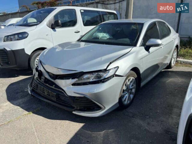 Тойота Камрі 2021 у Києві на Automoto.ua Сірий Тойота Камрі, об'ємом двигуна 2.49 л та пробігом 93 тис. км за 16900 $, фото 3 на Automoto.ua