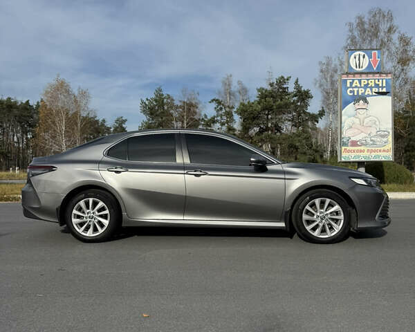 Серый Тойота Камри, объемом двигателя 2.5 л и пробегом 133 тыс. км за 25555 $, фото 6 на Automoto.ua