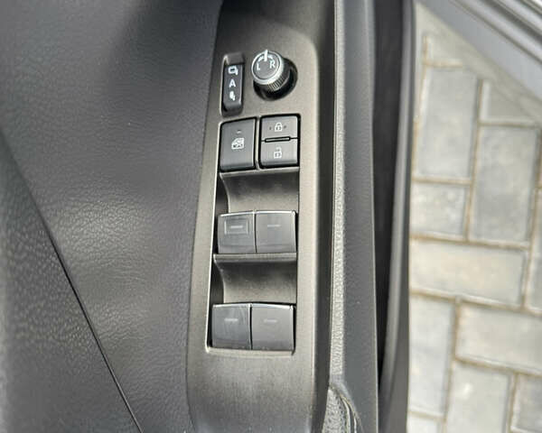 Сірий Тойота Камрі, об'ємом двигуна 2.49 л та пробігом 110 тис. км за 30000 $, фото 30 на Automoto.ua