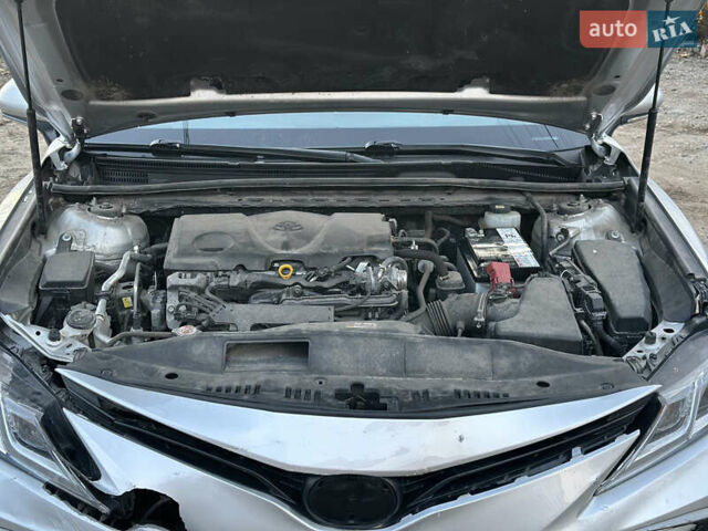 Серый Тойота Камри, объемом двигателя 2.49 л и пробегом 93 тыс. км за 18000 $, фото 8 на Automoto.ua