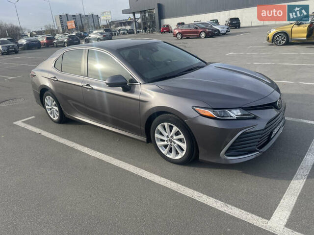 Серый Тойота Камри, объемом двигателя 2.49 л и пробегом 14 тыс. км за 24000 $, фото 7 на Automoto.ua