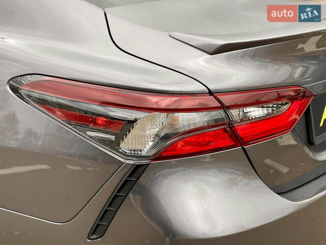Тойота Камрі 2021 у Києві на Automoto.ua Сірий Тойота Камрі, об'ємом двигуна 2.49 л та пробігом 84 тис. км за 25900 $, фото 13 на Automoto.ua