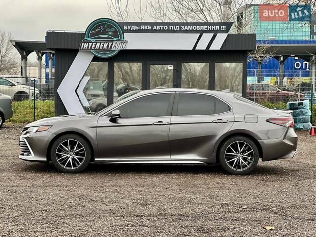 Серый Тойота Камри, объемом двигателя 2.5 л и пробегом 85 тыс. км за 25000 $, фото 1 на Automoto.ua