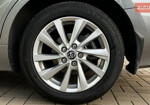 Сірий Тойота Камрі, об'ємом двигуна 2.49 л та пробігом 32 тис. км за 35097 $, фото 14 на Automoto.ua