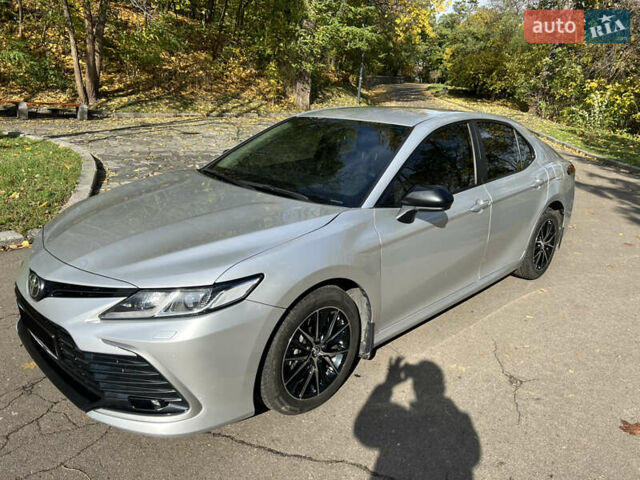 Тойота Камри 2021 в Киеве на Automoto.ua Серый Тойота Камри, объемом двигателя 2.49 л и пробегом 78 тыс. км за 25500 $, фото 5 на Automoto.ua