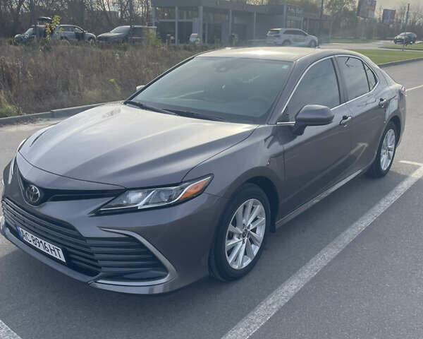 Серый Тойота Камри, объемом двигателя 2.49 л и пробегом 14 тыс. км за 24000 $, фото 2 на Automoto.ua