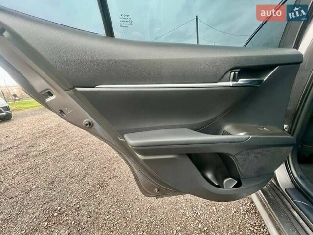 Серый Тойота Камри, объемом двигателя 2.5 л и пробегом 85 тыс. км за 25000 $, фото 29 на Automoto.ua